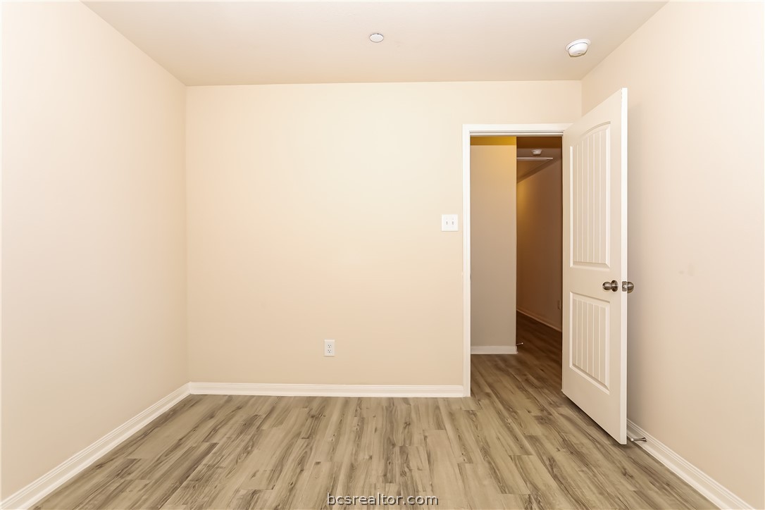 2088 Oakwood Forest Drive Property Photo 11