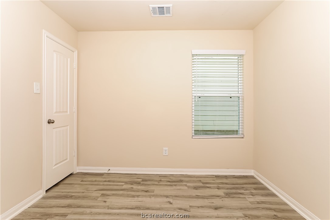 2088 Oakwood Forest Drive Property Photo 12