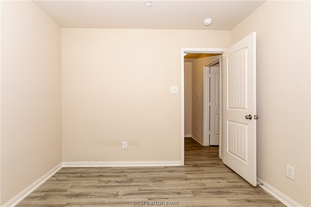 2088 Oakwood Forest Drive Property Photo 13