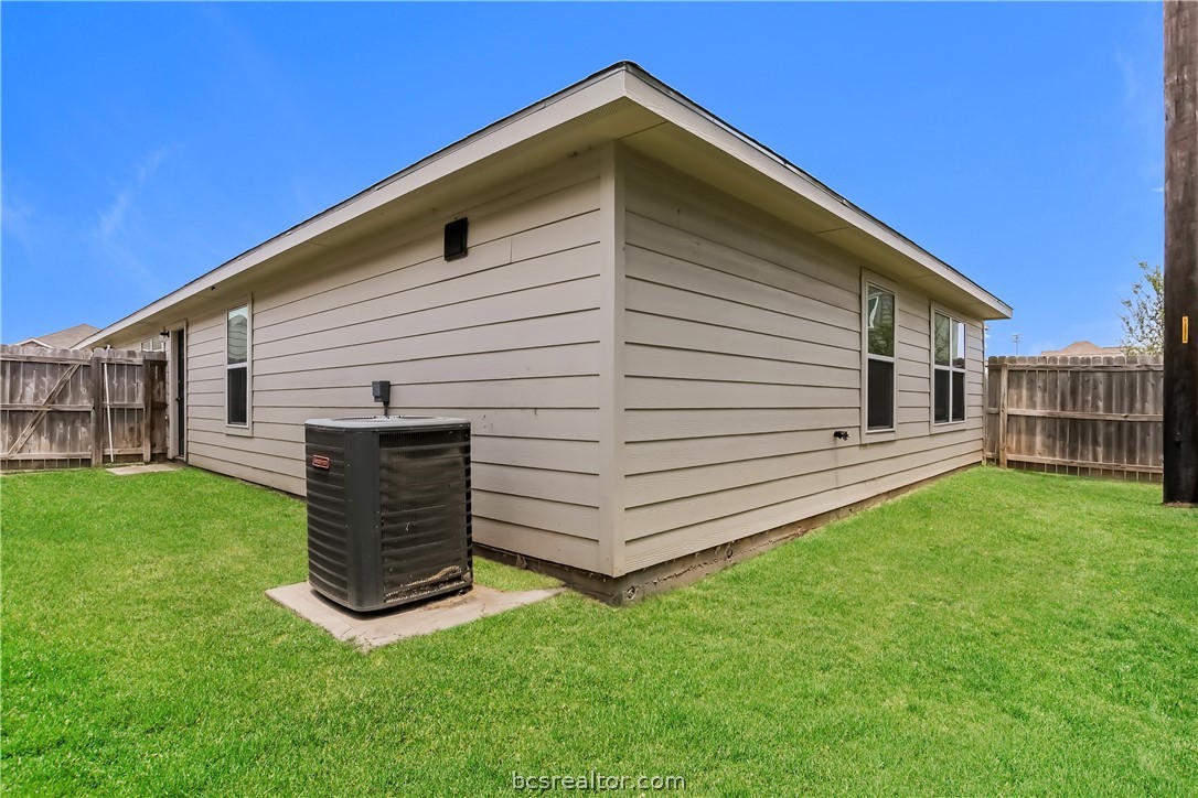 2088 Oakwood Forest Drive Property Photo 15