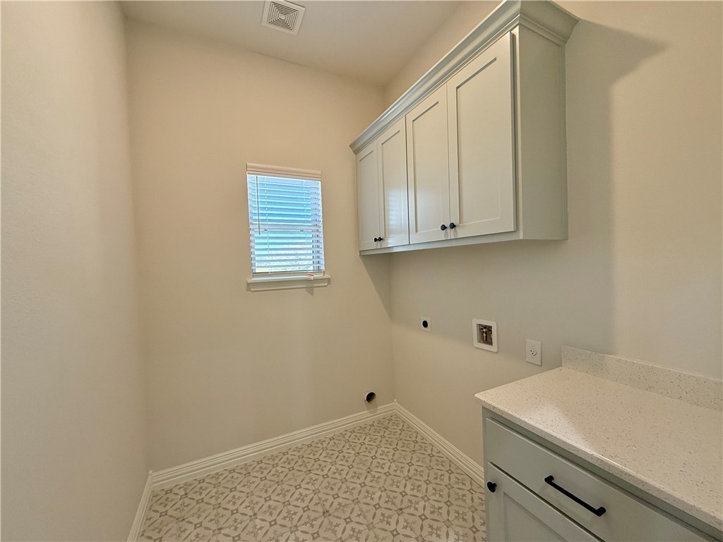 4205 Skylar Drive Property Photo 7
