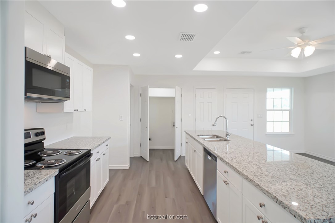 1703 Pine Street Property Photo 5