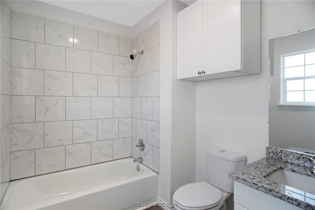 1703 Pine Street Property Photo 14
