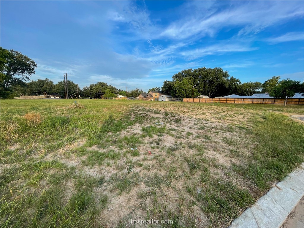 1703 Pine Street Property Photo 32