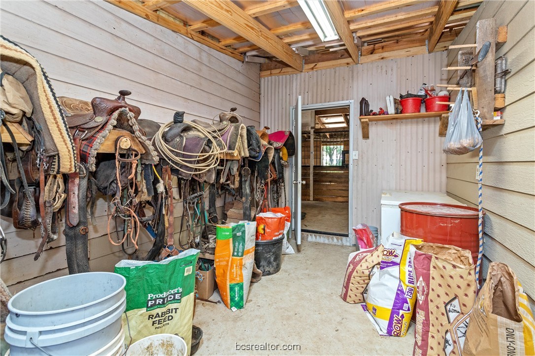 1119 Fm 2712 Property Photo 31