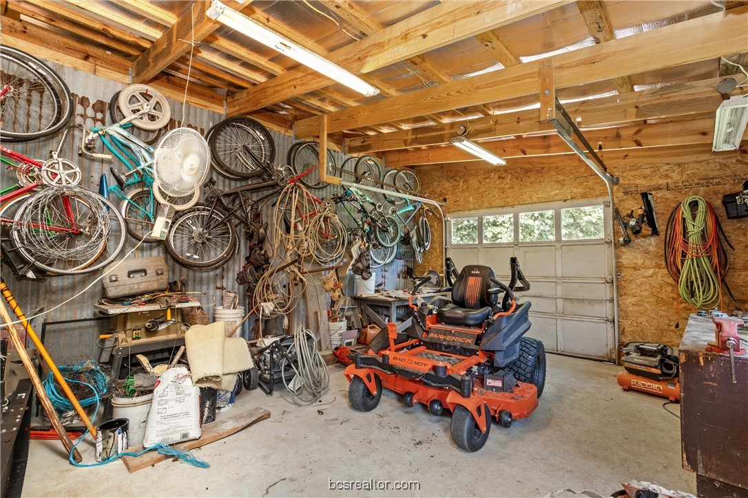 1119 Fm 2712 Property Photo 32