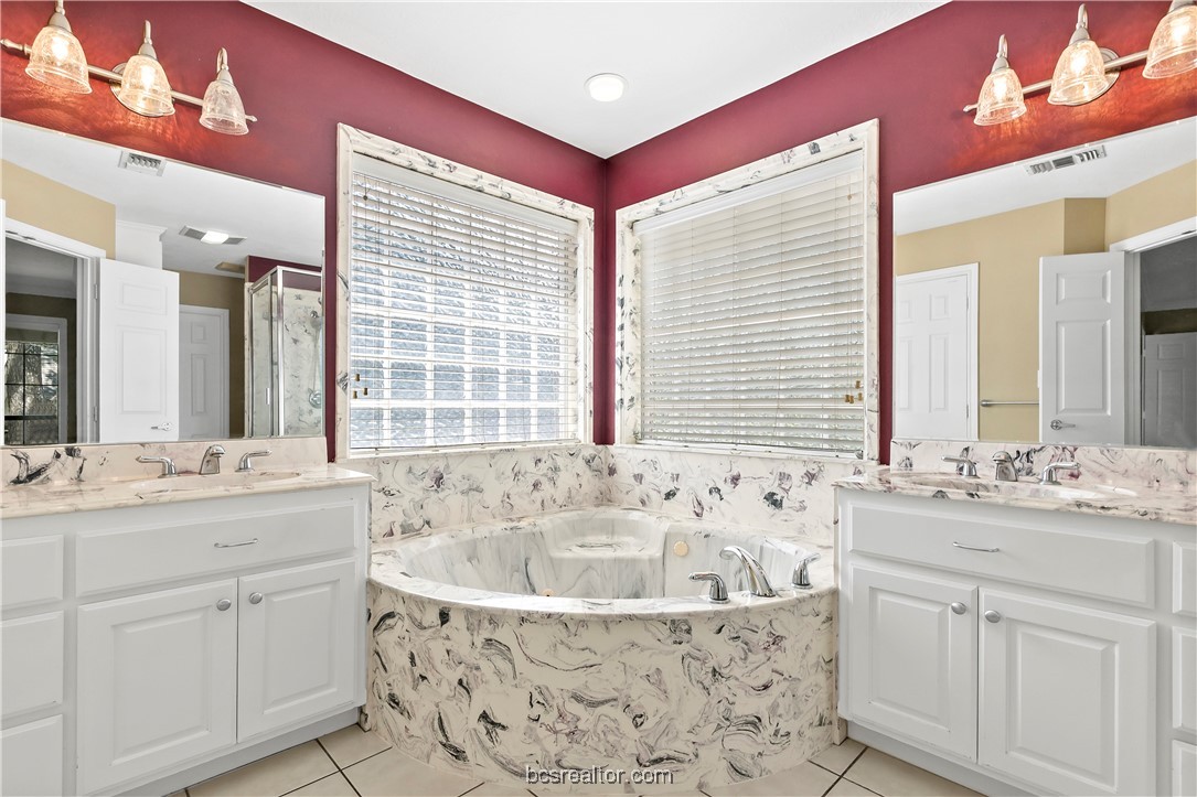 2009 Pinewood Drive Property Photo 30