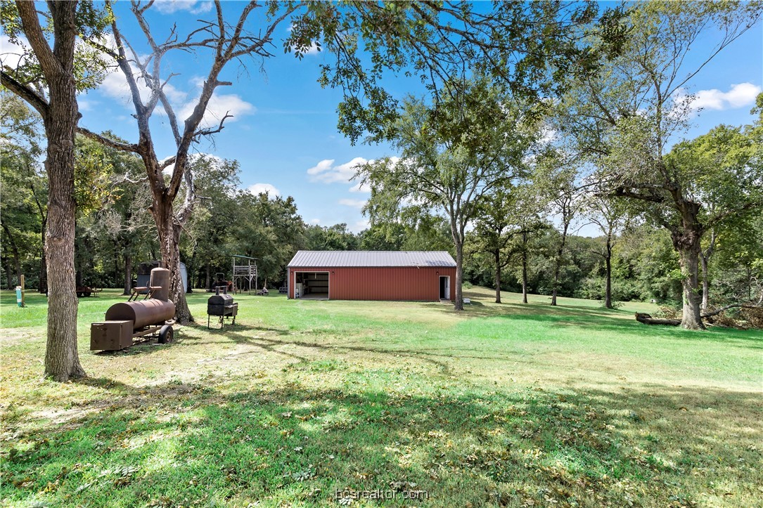 2009 Pinewood Drive Property Photo 40