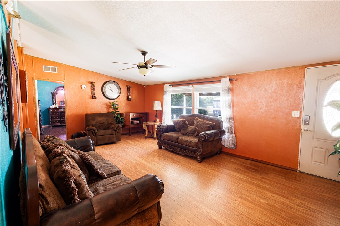 1604 Congo Street Property Photo 3