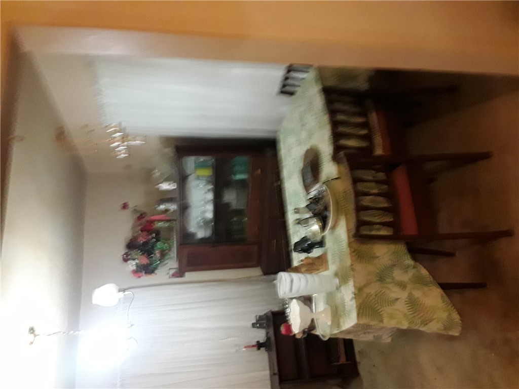 206 La Grange Property Photo 1