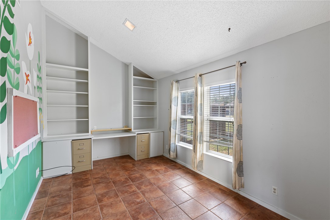 1008 Arboles Circle Property Photo 16