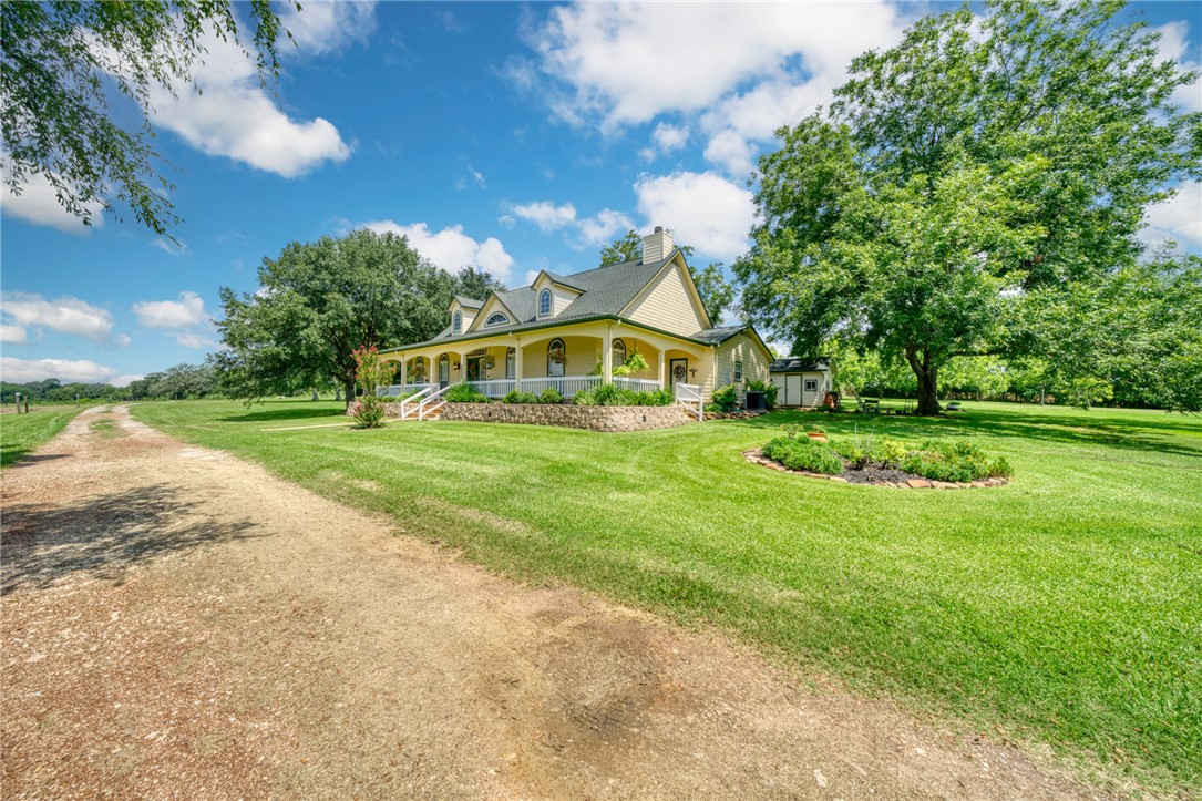 14956 Snoe Road Property Photo 2