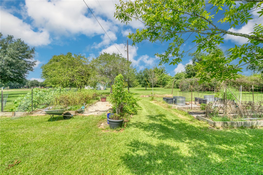 14956 Snoe Road Property Photo 36