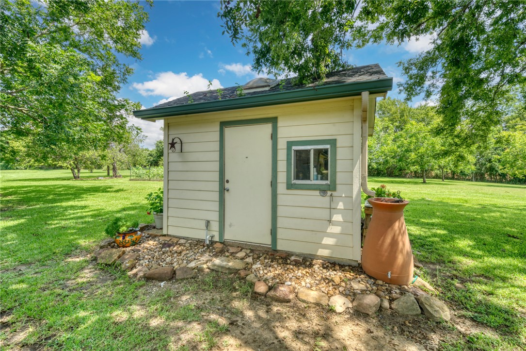 14956 Snoe Road Property Photo 38