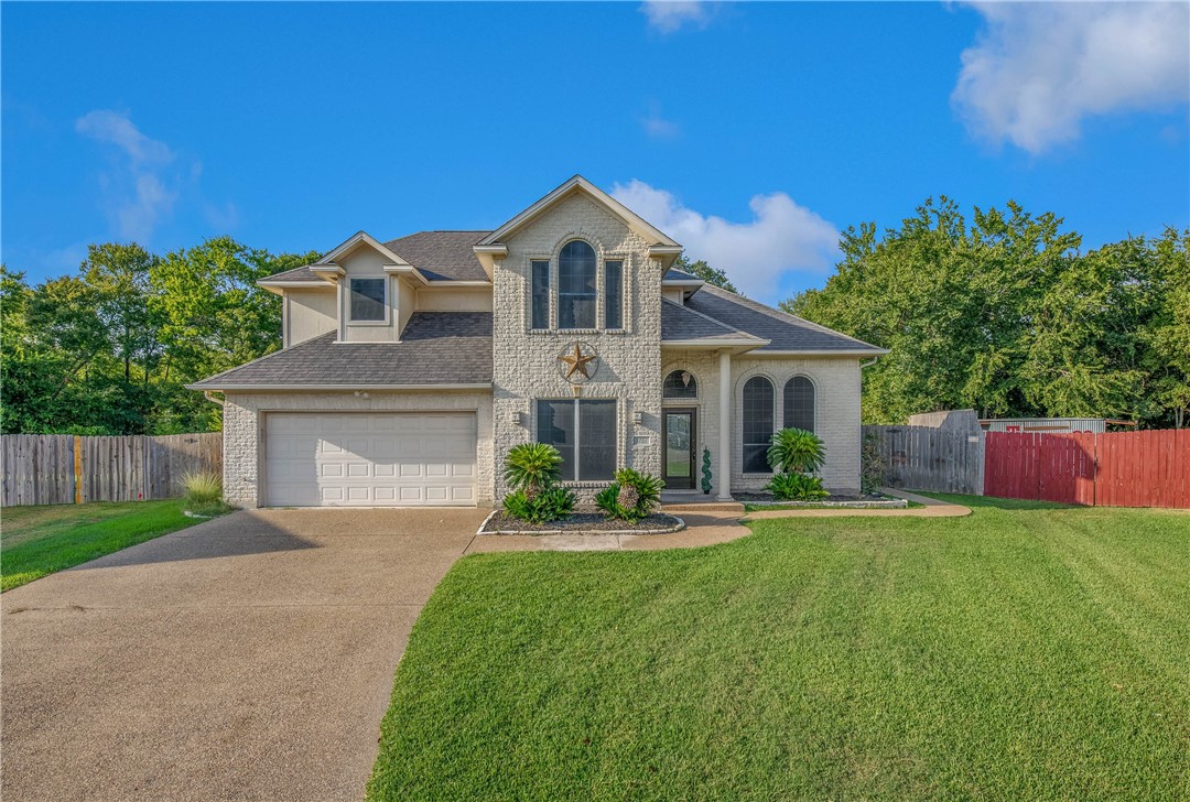 3701 Bridle Trails Court Property Photo