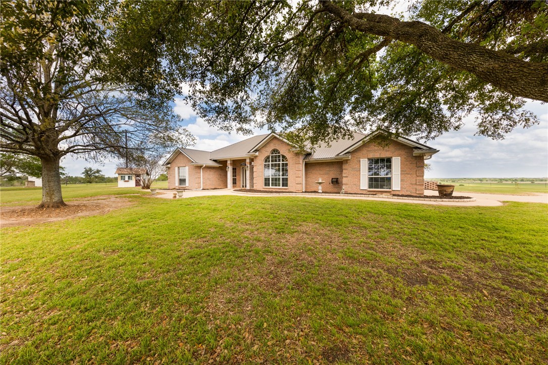 730 County Road 226a Property Photo 2