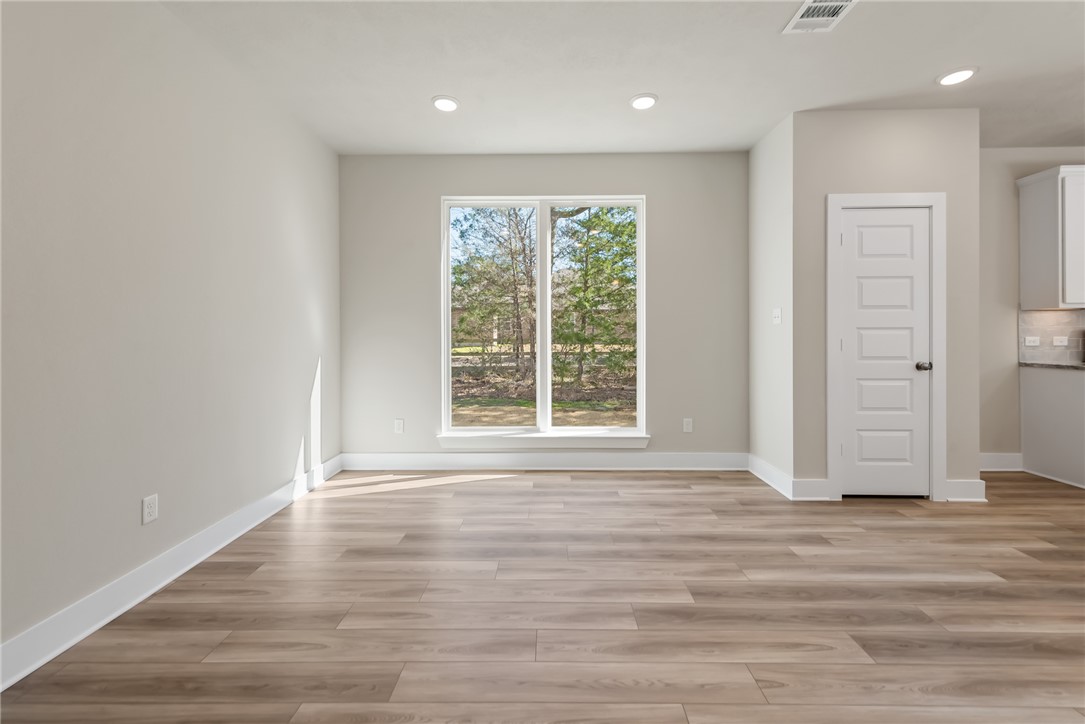 8069 Muir Wood Loop Property Photo 10