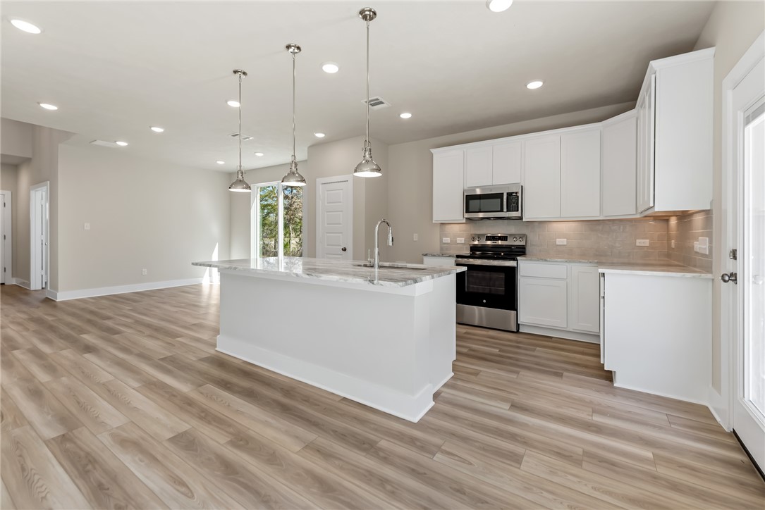 8069 Muir Wood Loop Property Photo 12