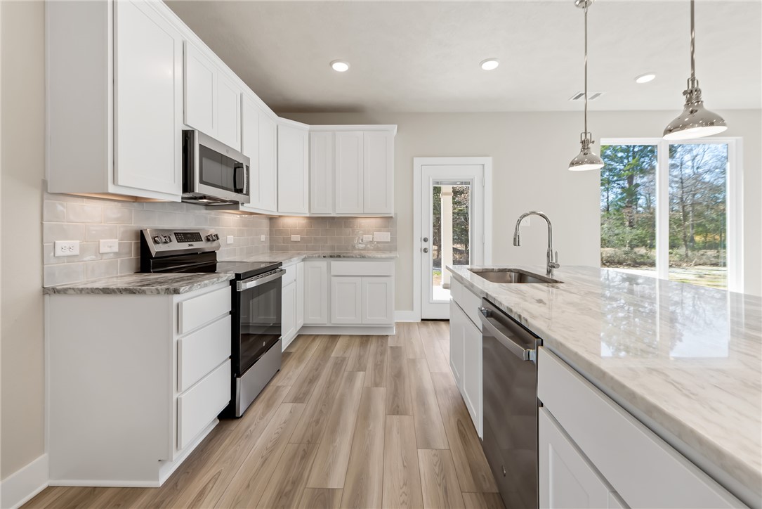 8069 Muir Wood Loop Property Photo 15