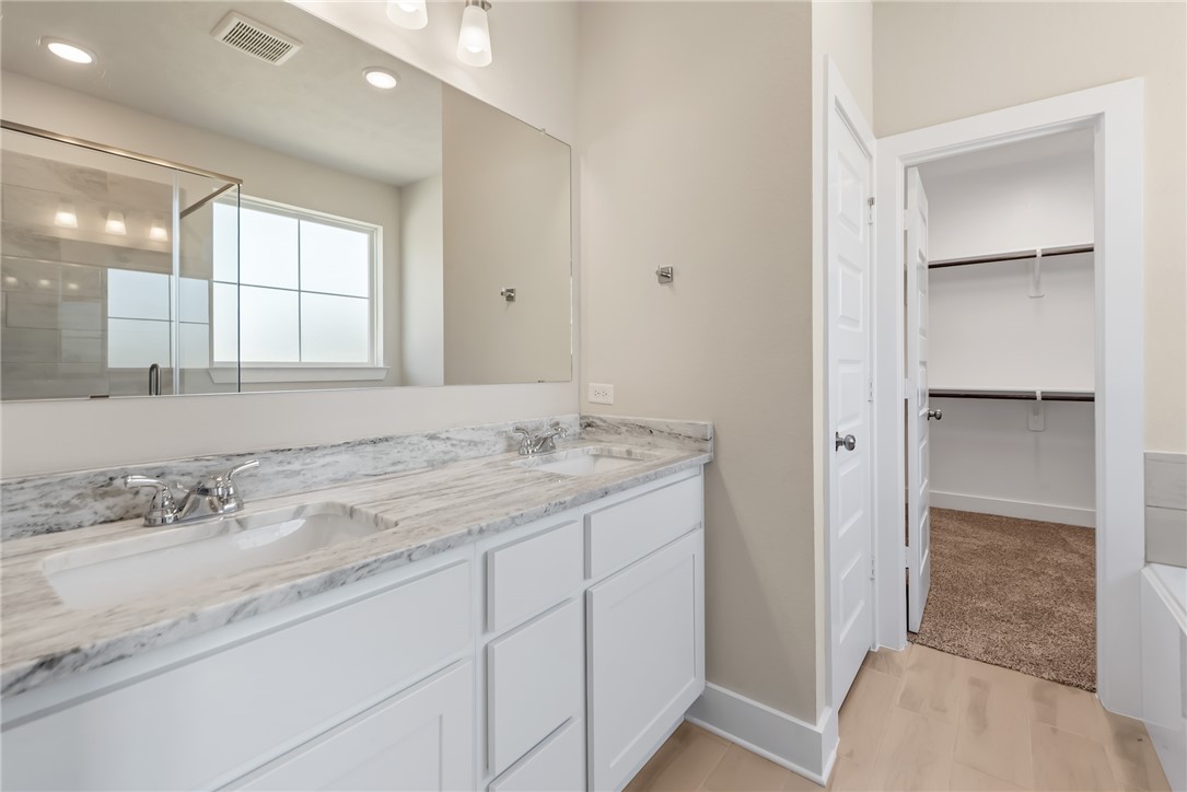 8069 Muir Wood Loop Property Photo 25