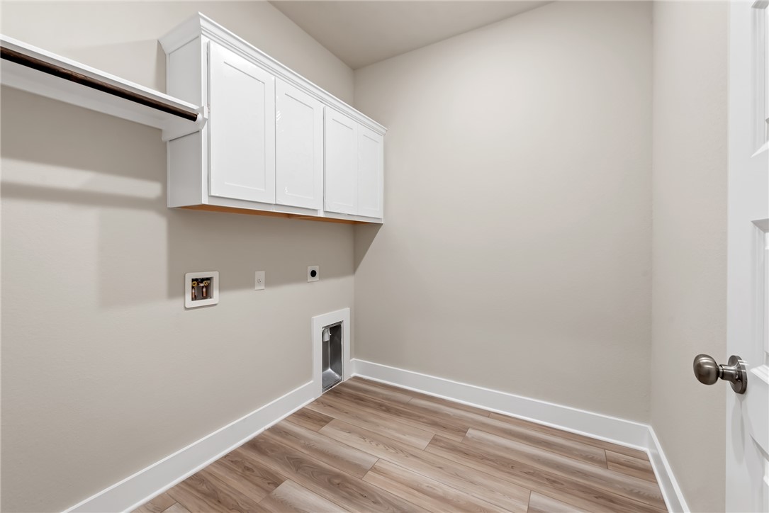8069 Muir Wood Loop Property Photo 34