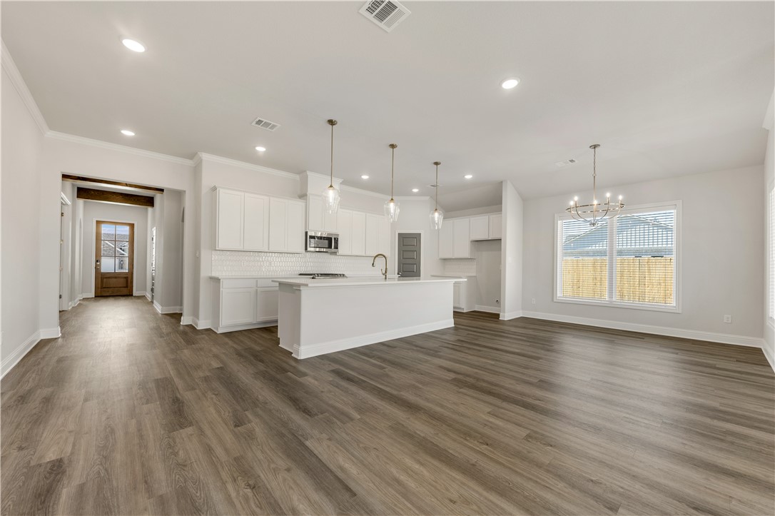 2902 Bombay Court Property Photo 1