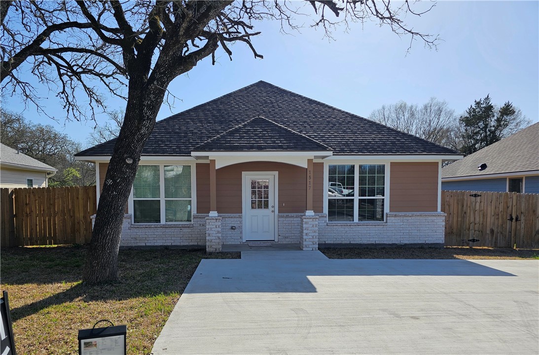 1517 Carver St. Property Photo