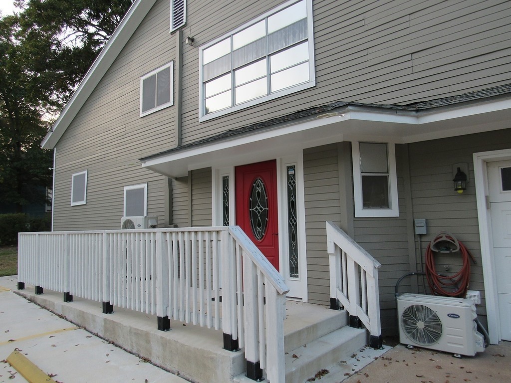 805 Main Property Photo 5