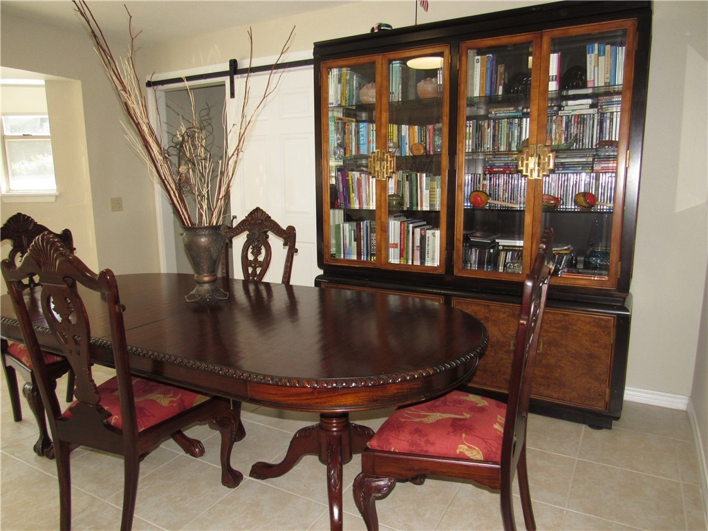 805 Main Property Photo 14