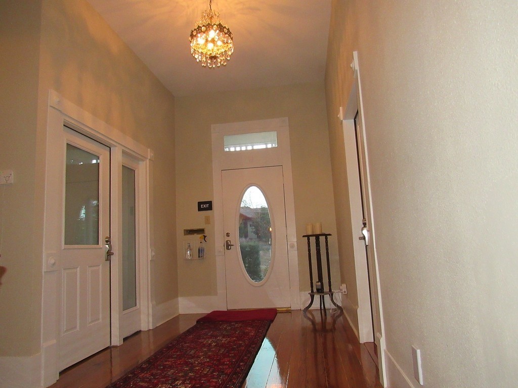 805 Main Property Photo 18