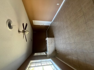 2924 North Park St. Property Photo 2