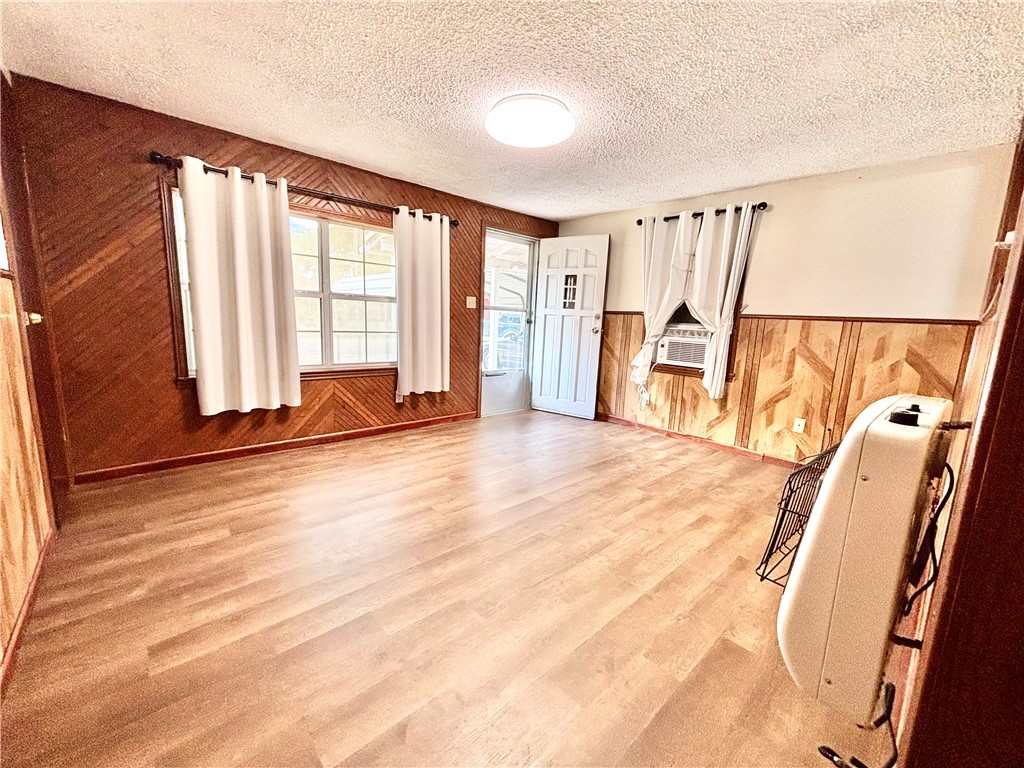 708 Copeland Property Photo 3