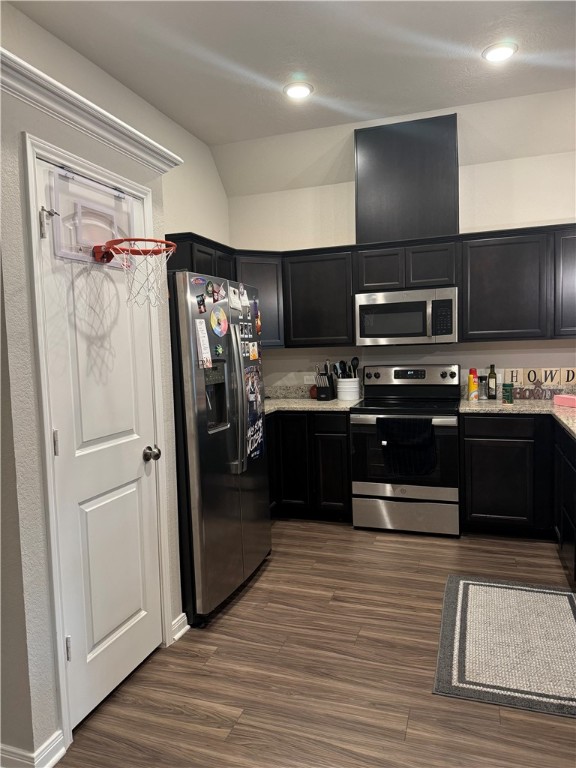 2025 Theresa Drive Property Photo 5