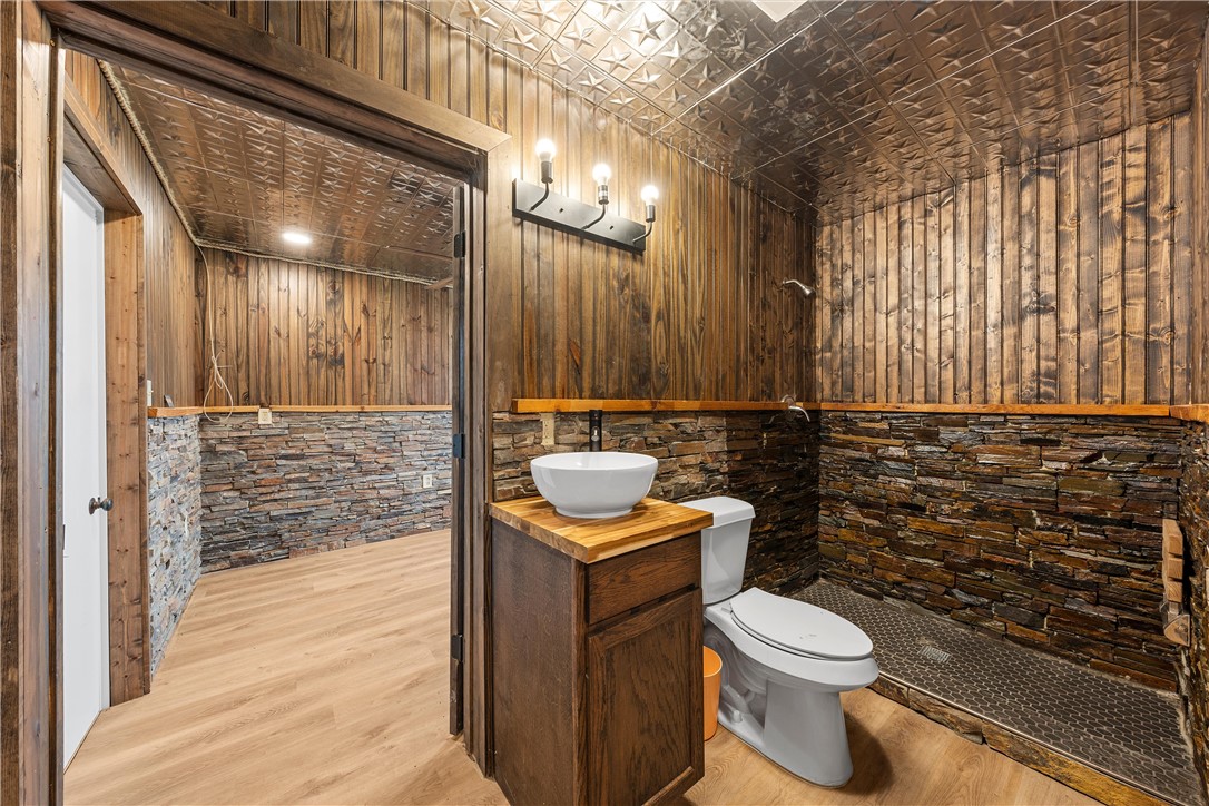 282 Cr 255 Property Photo 6