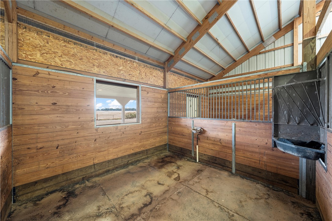 282 Cr 255 Property Photo 14