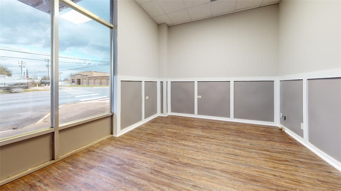110 North Washington Avenue Property Photo 3