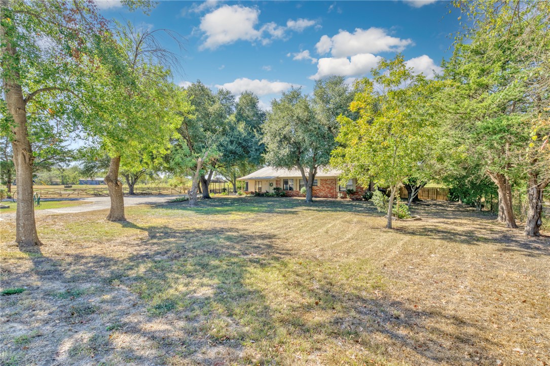 2222 Old Hearne Road Property Photo 16