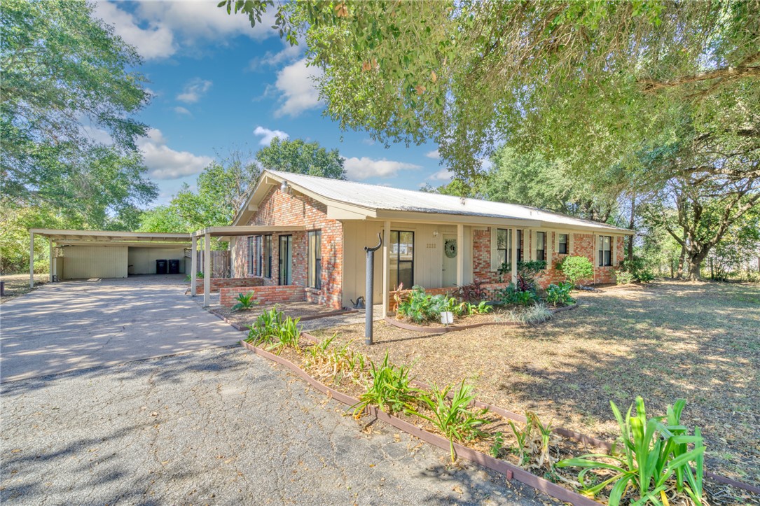 2222 Old Hearne Road Property Photo 18