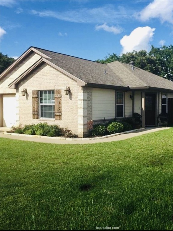 1004 Copperas Property Photo 2