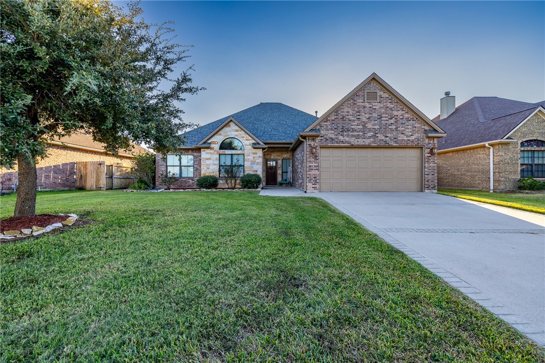 2172 Chestnut Oak Circle Property Photo