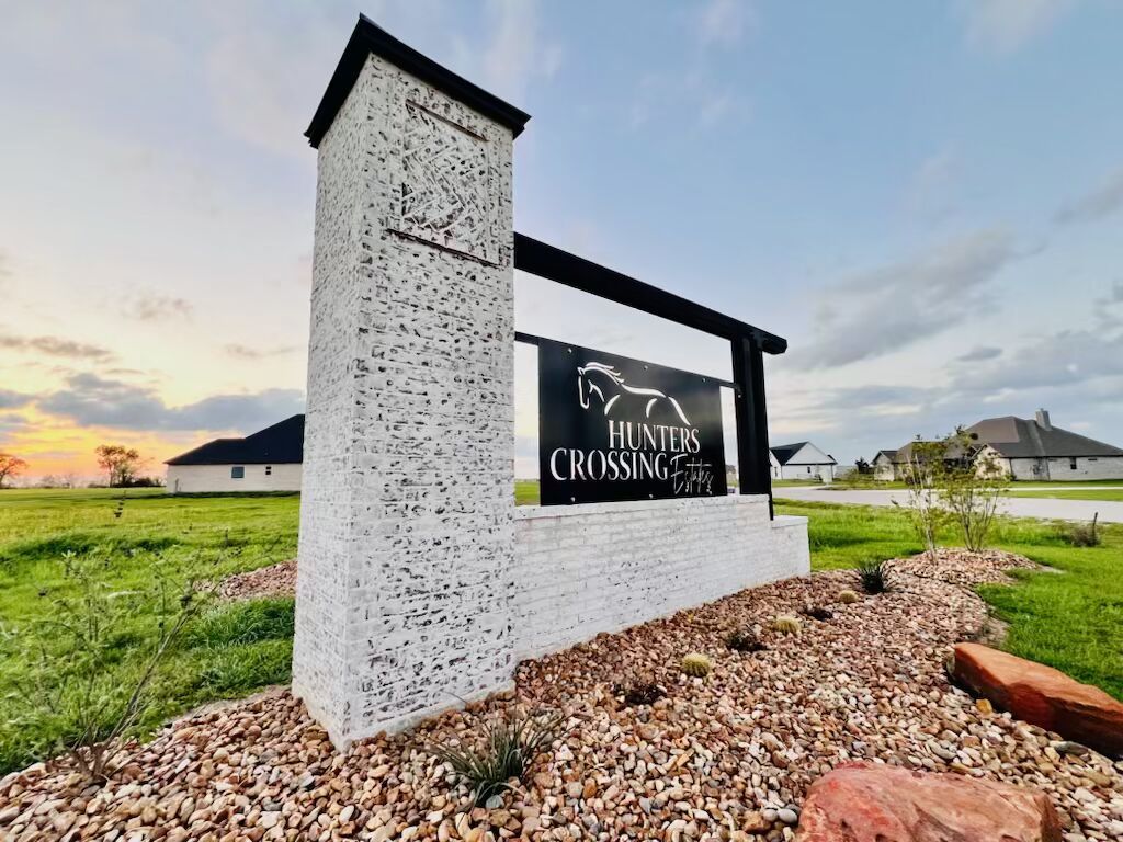 6554 Garhole View Lane Property Photo