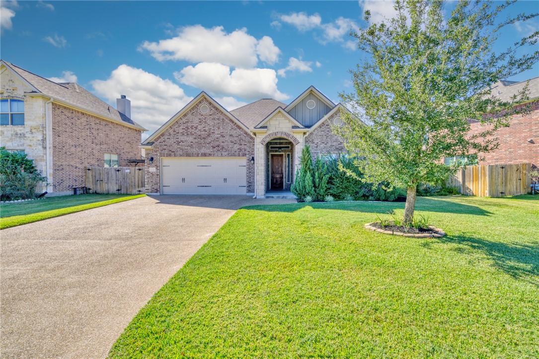 2121 Chestnut Oak Circle Property Photo