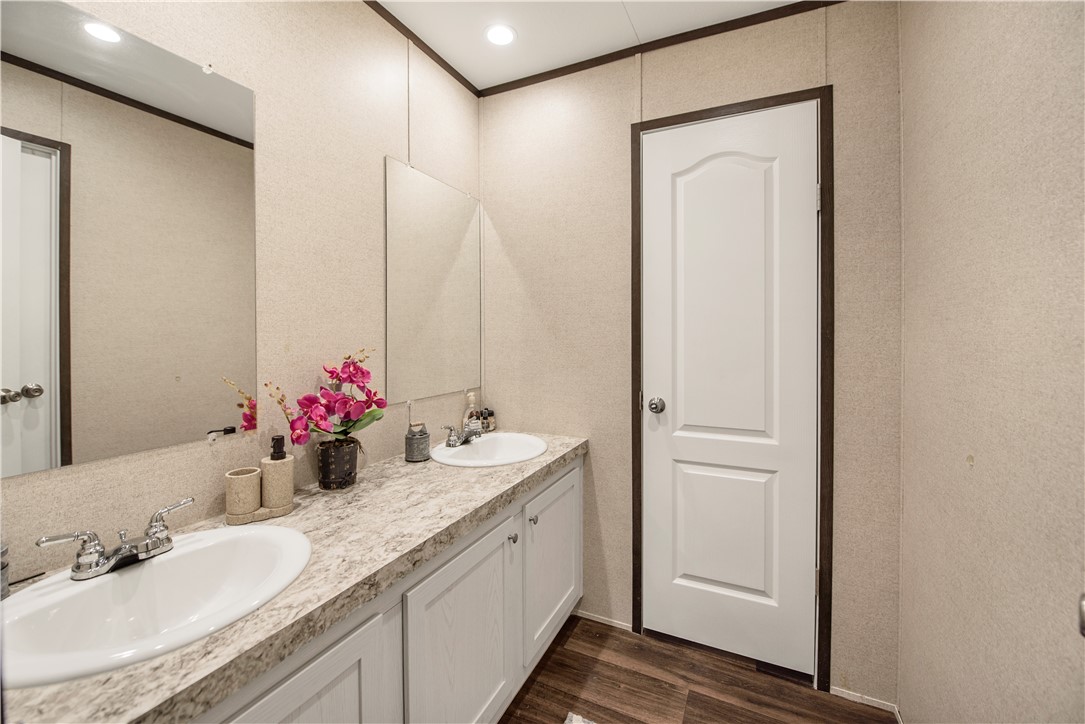 205 Mesquite Trail Property Photo 27