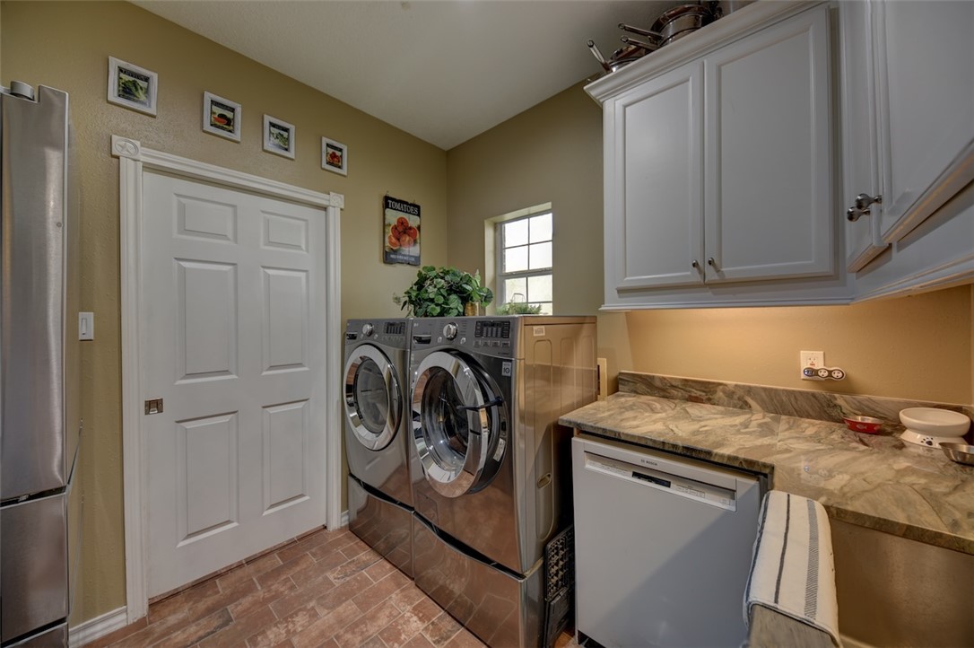 3151 Running River Lane Property Photo 10