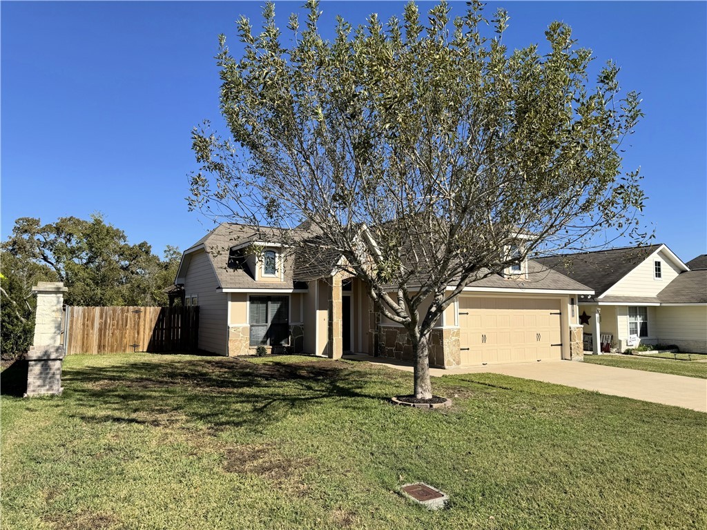 201 Fieldstone Place Property Photo