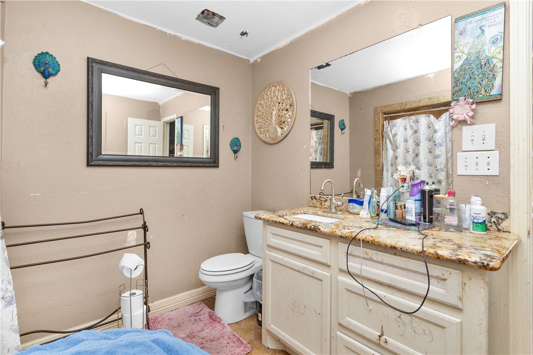 24248 State Highway 6 S Property Photo 17