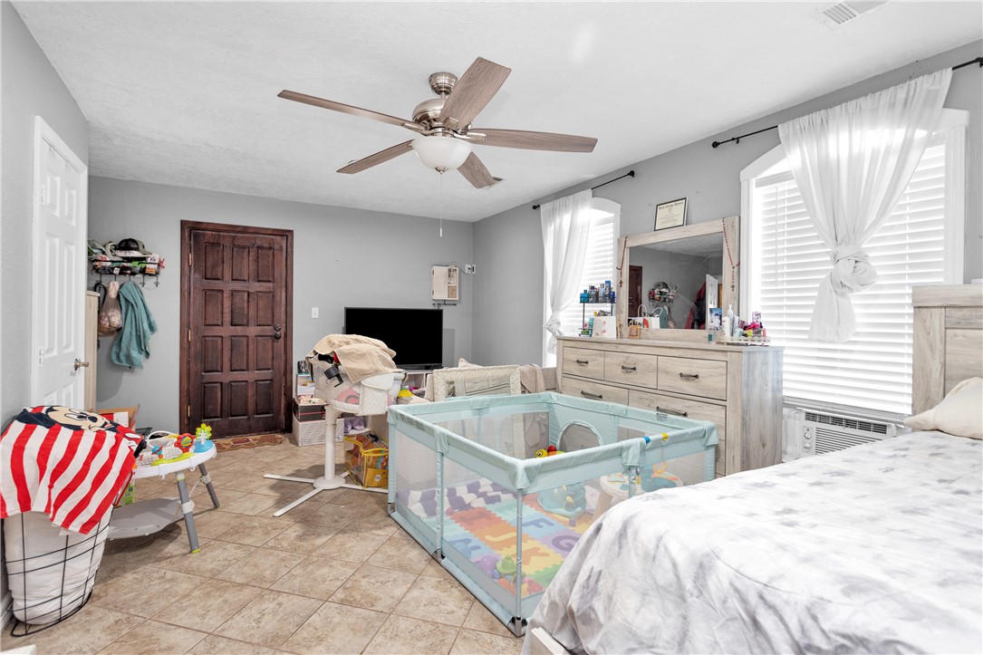 24248 State Highway 6 S Property Photo 22