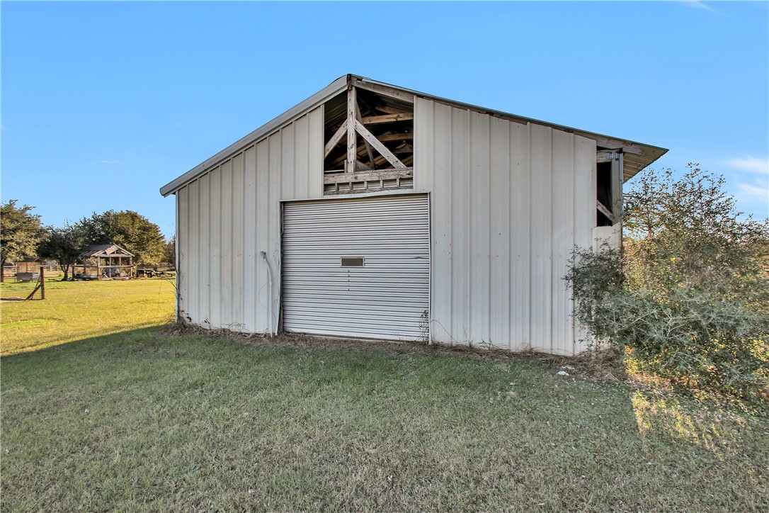 24248 State Highway 6 S Property Photo 44