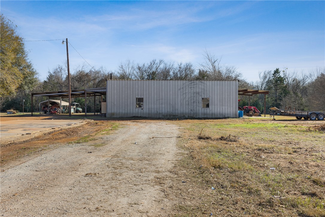 301 Cooks Lane Property Photo 5