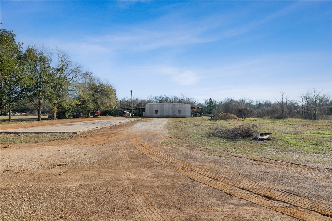301 Cooks Lane Property Photo 6
